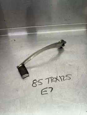24700-vm6-680 Honda 85 Trx 125 Fourtrax Shifter Shift Pedal 1985-1986