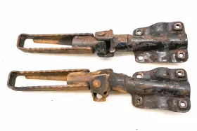 50610-958-681 Honda 82 Atc200e Foot Pegs Left And Right Big Red 200