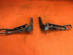 50630-964-670 Honda Atc 250r Foot Pegs Left And Right 1983 1984