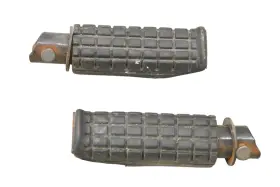 50710-ke8-000 Honda 91 Cbr1000f Rear Passenger Foot Pegs Left And Right 50710-ke8-000 Honda 91 Cbr1000f Rear Passenger Foot Pegs Left And Right