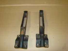 50610-hb3-405 Honda Bjr#4152 1987 Trx200sx Oem Pair Of Foot Pegs Bar Steps With Bolts