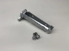 43520-07g10 Suzuki Ltz 400 Oem Rh Foot Peg With Bolts Kfx Dvx