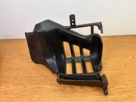 Suzuki 43570-07g00 03-08 Ltz400 Kawasaki Kfx400 Arctic Cat Dvx400 Right Heel Guard Foot Rest