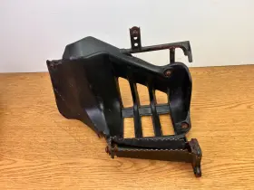 43570-07g00 Suzuki 03-08 Ltz400 Kawasaki Kfx400 Arctic Cat Dvx400 Right Heel Guard Foot Rest