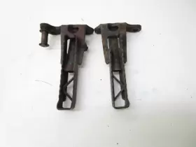 29u-27421-10-00 Yamaha 84 Ytm 225 Dx Tri Moto Footpegs Left Right 1983-1985