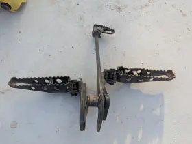 38w-27411-00-00 Yamaha 1985 1986 Ytz250 Ytz 250 Tri Z R And L Foot Pegs Brake Lever