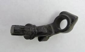 Yamaha 437-27422-10 1974-2000 Dt100 Dt175 Rt100 Xt250 Oem Foot Rest Peg Bracket