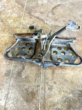 4kb-27411-00-00 Yamaha 1986-1999 Kodiak 400 Oem Footrests Right And Left