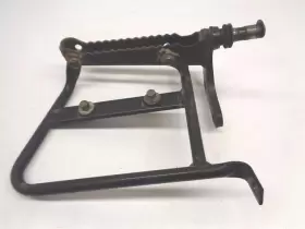 5fu-f7411-00-00 Yamaha 2002 Big Bear 400 Right Side Foot Peg Footrest W Support Plate