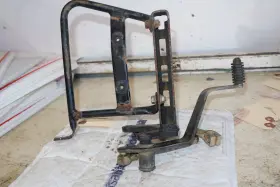 5fu-f7411-00-00 Yamaha Psn004e3 2002 Big Bear 400 4x4 Footrest And Shifter